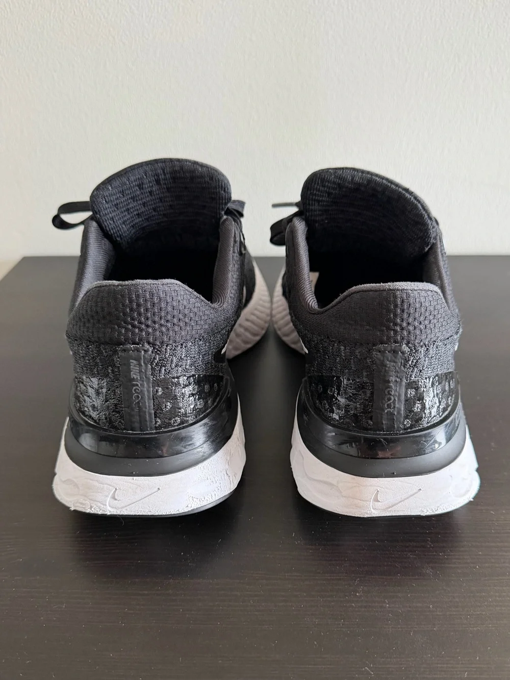 Nike Women’s React Infinity Run Flyknit 3 Black White Size 8.5